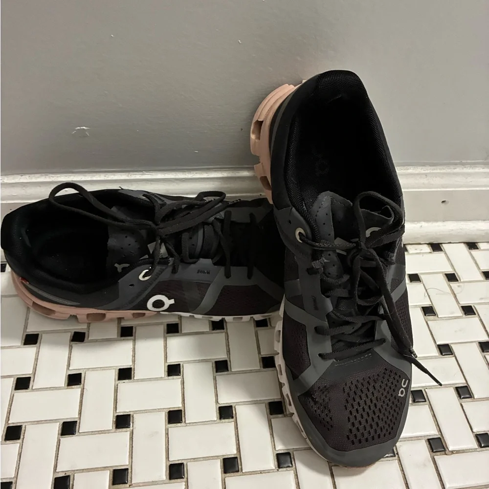 On Running Charcoal and Black Sneakers - Picture 7 of 7